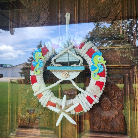Nautical-Themed Rope Wreath With Seahorse Boat & Starfish Decor - Picture 2 of 6